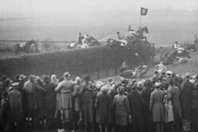 1928 Grand National Canal Turn Fallers
