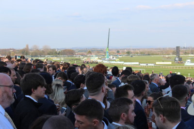 Grand national crowd and race 