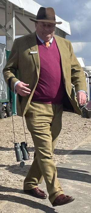 Nicky Henderson horse trainer at grand national
