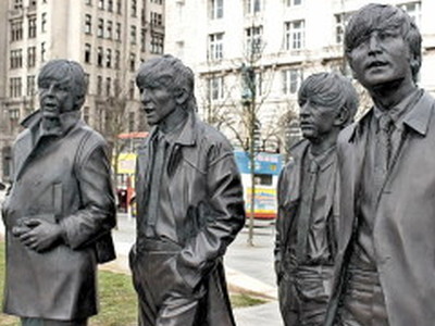 beatles statues featured image
