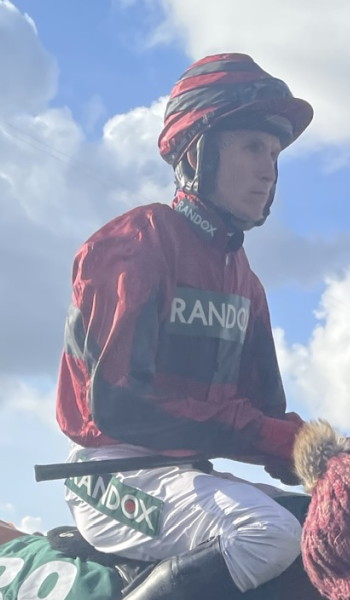 Tom Bellamy 2022_jockey