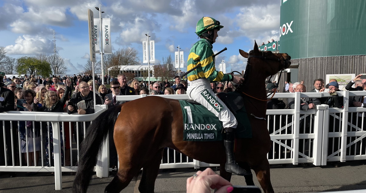 rachel blackmore on minella times heading to the course in the 2022 grand national