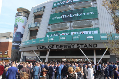 Early of Derby Stand Aintree